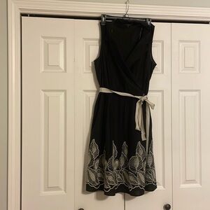 S.L Fashions gorgeous dress with beautiful appliqué.